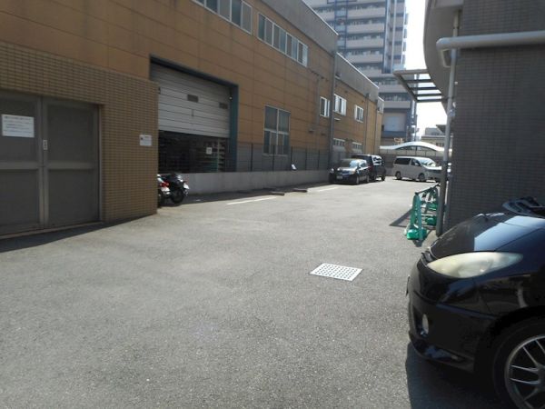 グリーンサイド鶴見8階3LDK 自転車置き場の画像