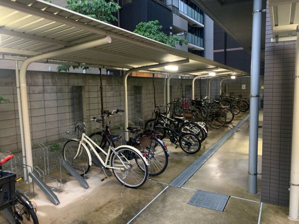 ラヴ心斎橋ウエスト15階1K 自転車置き場の画像