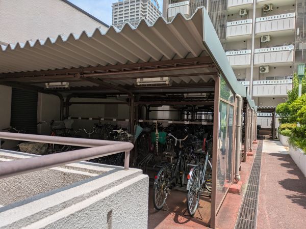 あべのベルタ7階3LDK 自転車置き場の画像