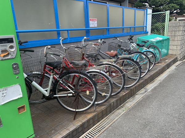 アミティ東大阪パートIII4階1R 自転車置き場の画像