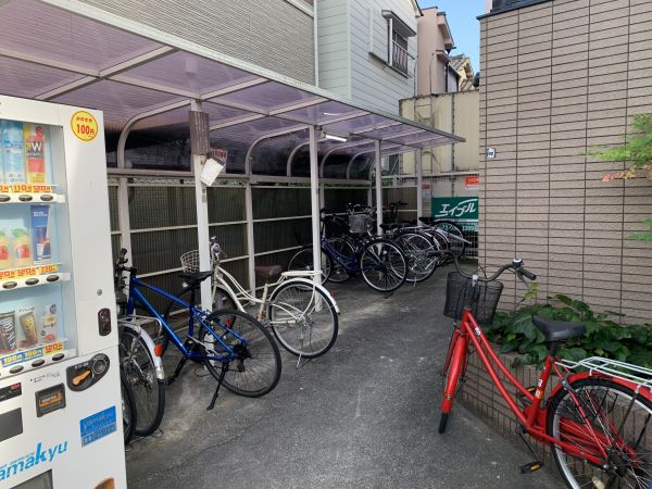 シグマライフ3階1K 自転車置き場の画像
