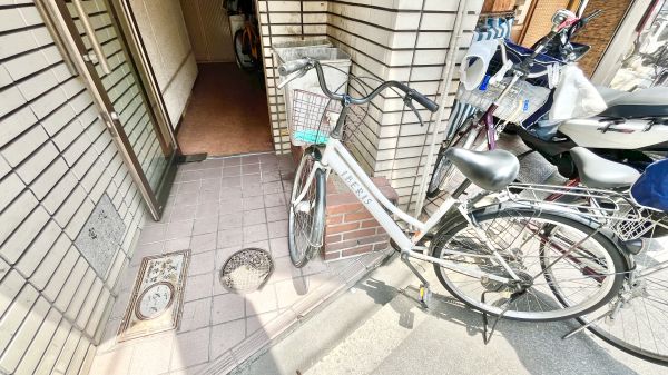 エスオーハイツ2階1R 自転車置き場の画像