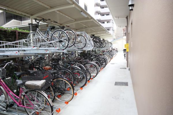 F-TAMATSUKURI9階2LDK 自転車置き場の画像