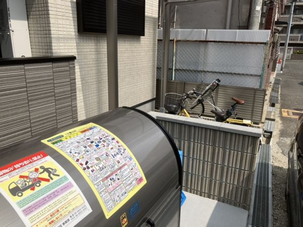 La-Crea緑地公園2階1LDK 自転車置き場の画像