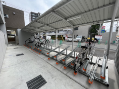 BRIGHT CUBE1階1LDK 自転車置き場の画像