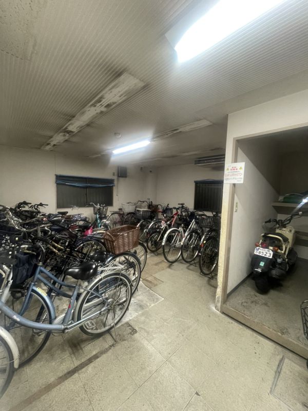グレース平野3階1R 自転車置き場の画像