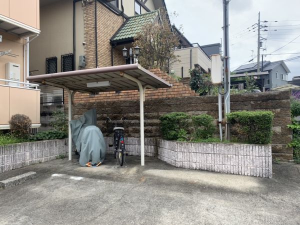 グリーンヒル小金台E棟1階2LDK 自転車置き場の画像