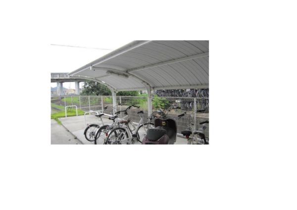 J・ソブリン1階1LDK 自転車置き場の画像