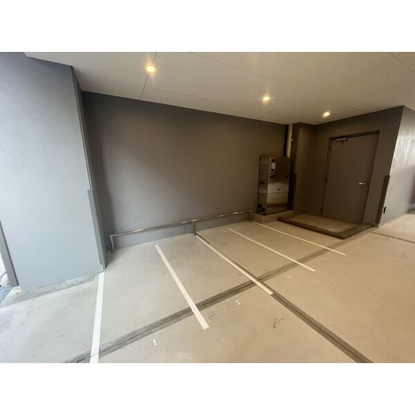 スプランディッド中百舌鳥3階1LDK 自転車置き場の画像