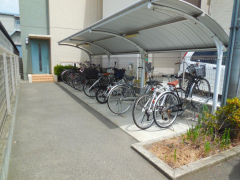 ラ・エスペランサ1階1K 自転車置き場の画像