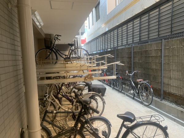 プレサンス阿倍野阪南町3階1K 自転車置き場の画像