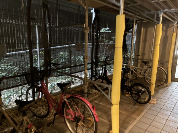 ダイナシティ北浜9階1LDK 自転車置き場の画像