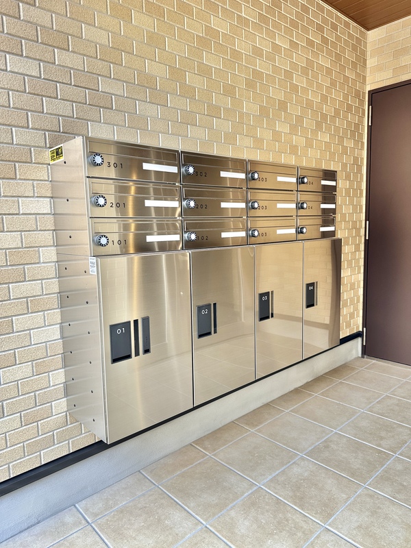 エスクード凪 3階1K 自転車置き場の画像