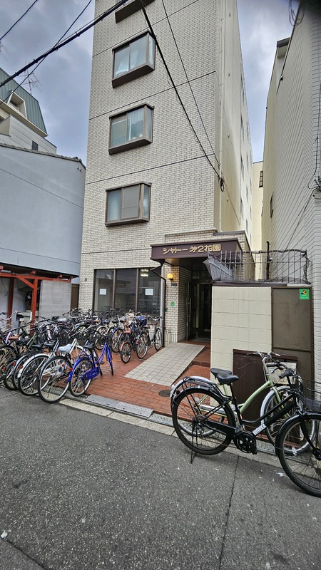 シャトー第二花園6階1R 自転車置き場の画像
