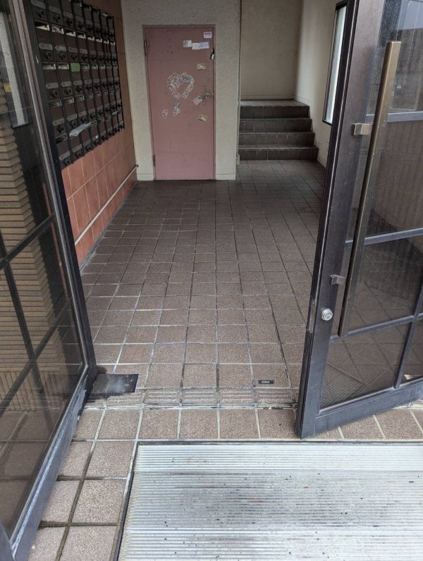 花園マンション巽2階3DK エントランスの画像