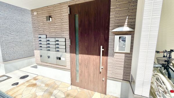 フジパレス中加賀屋Ⅲ番館1階1K エントランスの画像