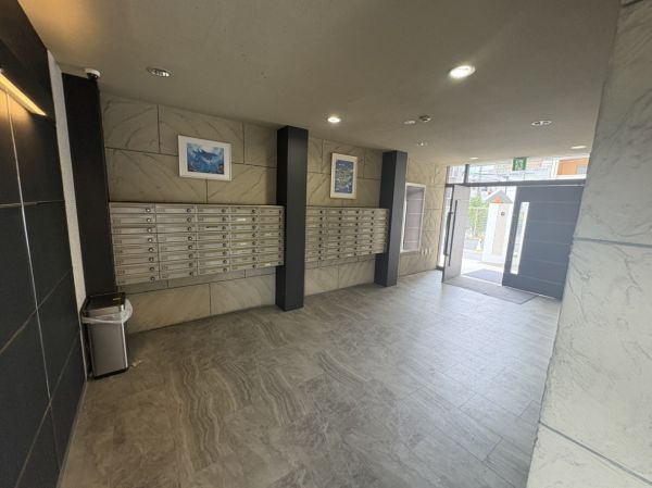 エステマール弥刀2階1LDK エントランスの画像