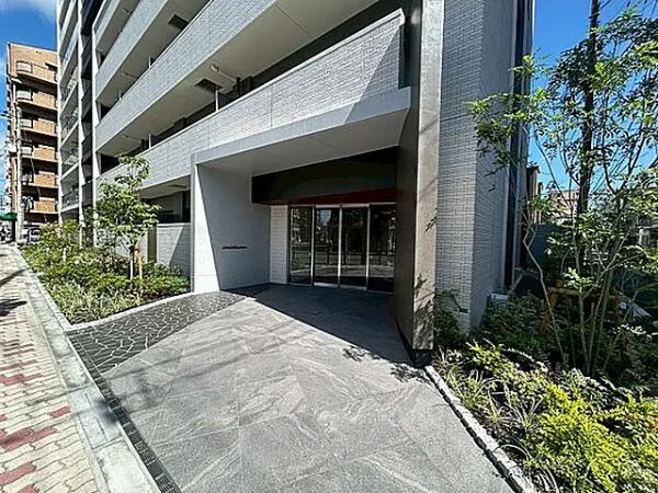 グレイスノーブル新大阪9階1LDK エントランスの画像