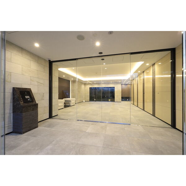 スプランディッドVIII6階1LDK エントランスの画像