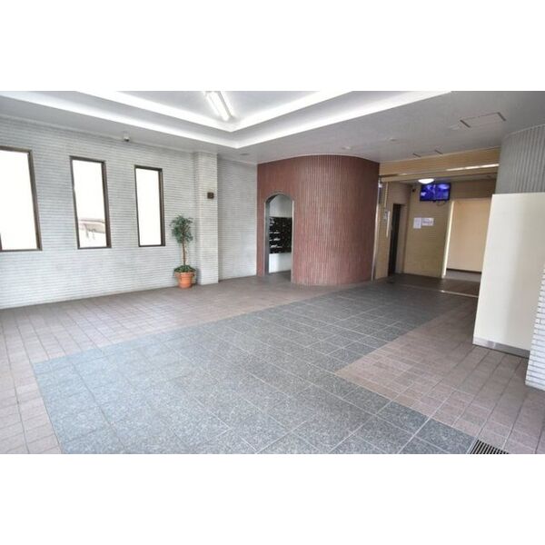 シロハイヌ今米09階 エントランスの画像