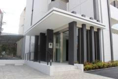 レジデンス南桜塚2階1K エントランスの画像