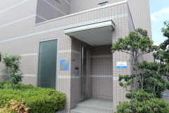 ラフィネシャンブル3階1K エントランスの画像