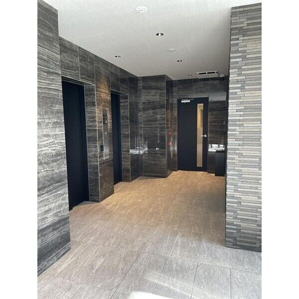 リヴェント難波ウエスト7階1K エントランスの画像