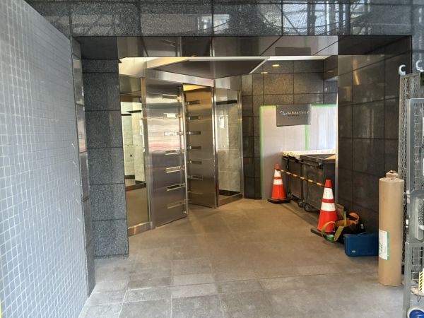 ダイナシティ北浜9階1LDK エントランスの画像