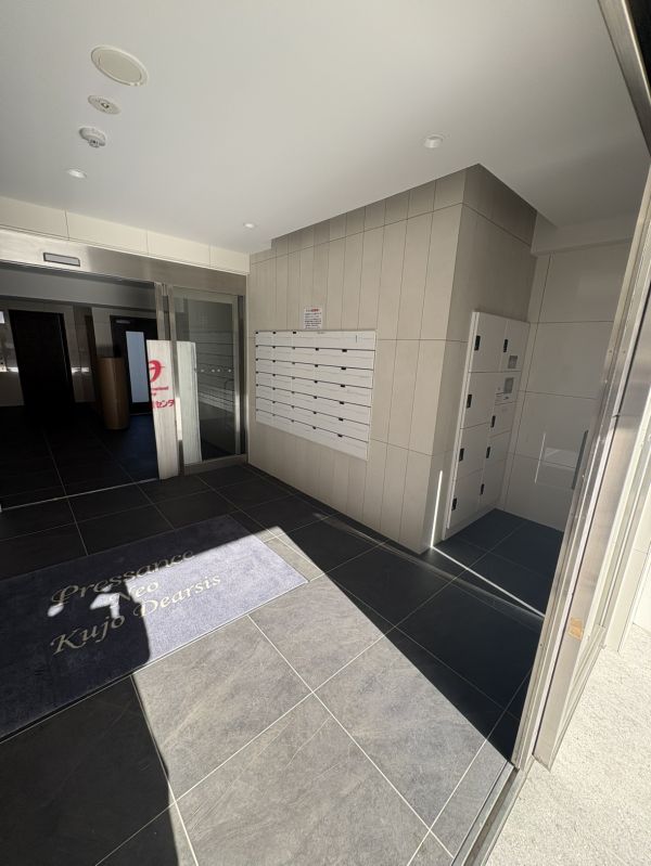 プレサンスＮＥＯ九条ディアシス5階1LDK エントランスの画像