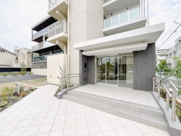 ラヴィベール西宮1階1LDK エントランスの画像