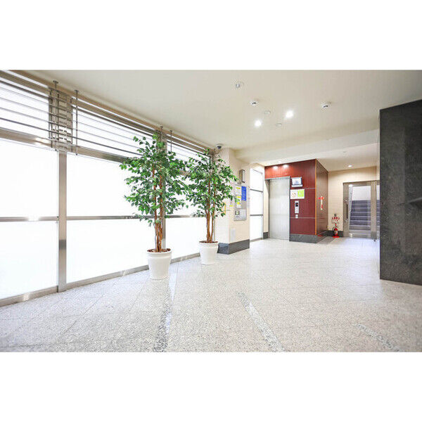 アスリート江坂Ⅱ番館4階1DK エントランスの画像