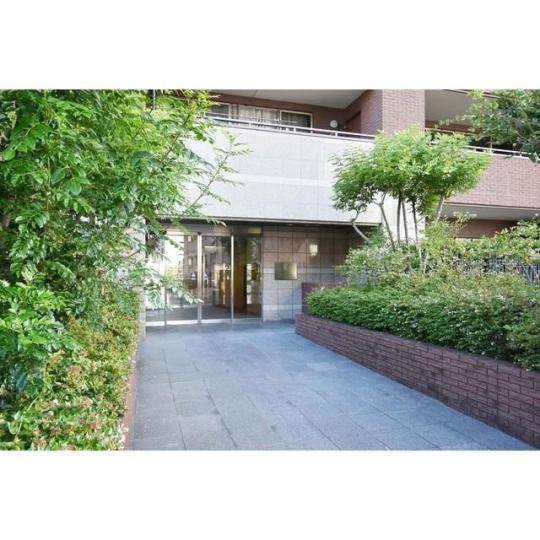 LaSante東白壁4階4LDK以上 エントランスの画像