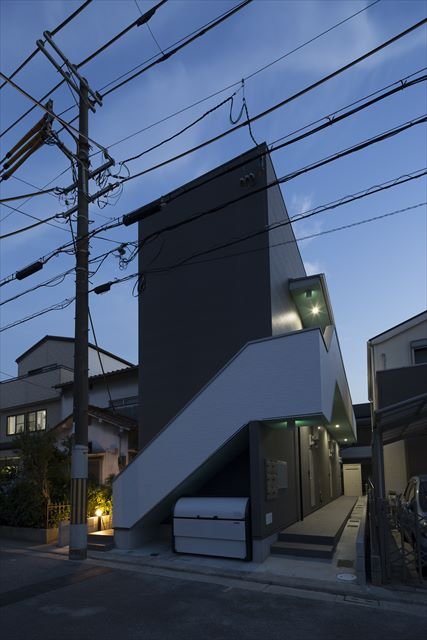 casa fiore1階1K エントランスの画像