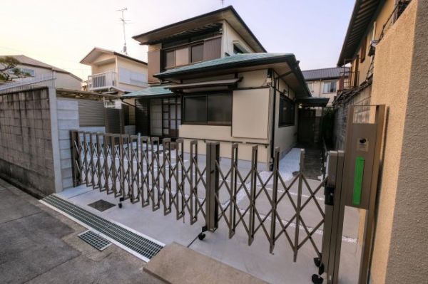 豊中市立花町戸建2階4LDK以上 外観の画像