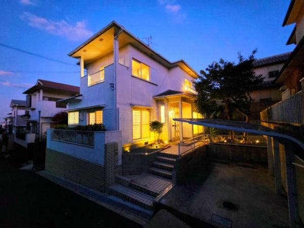 メゾン・ド・アンティークさつき台1階4LDK以上 外観の画像