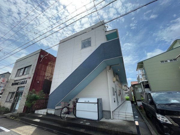 charmant2階1K 外観の画像