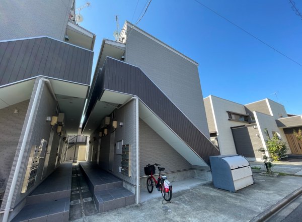 ボルツァーノ1階1R 外観の画像