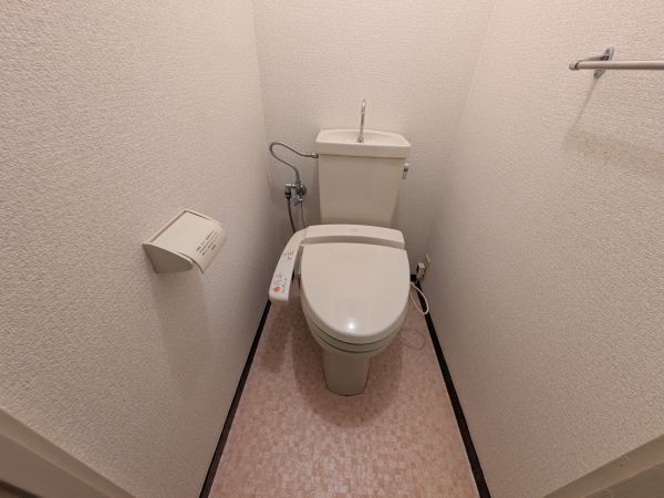 あべのベルタ9階2LDK トイレの画像