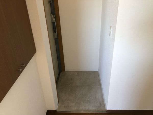 アムズコート勝山6階1K 玄関の画像