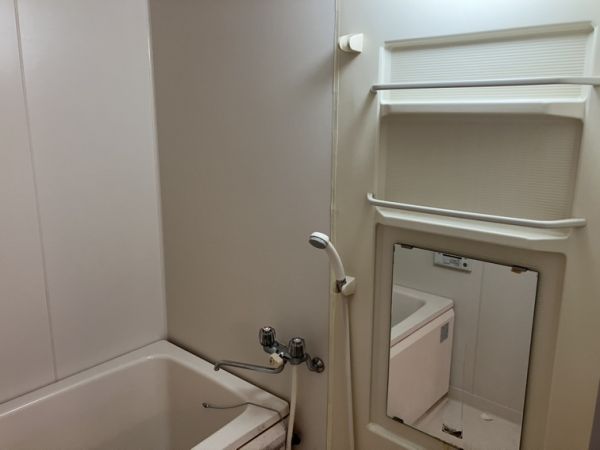 アーバンコート西緑丘1（実質2階2LDK お風呂の画像
