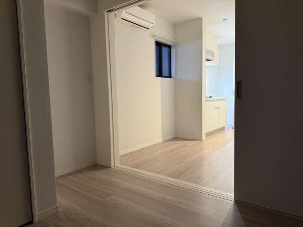 CRASTINE中在家町B3階1LDK 部屋①の画像