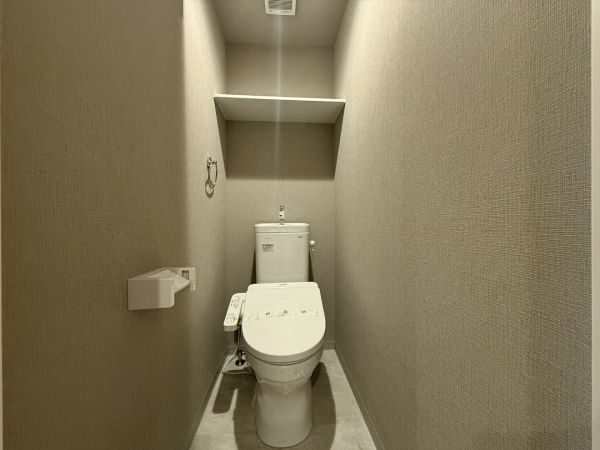 CRASTINE中在家町B3階1LDK トイレの画像