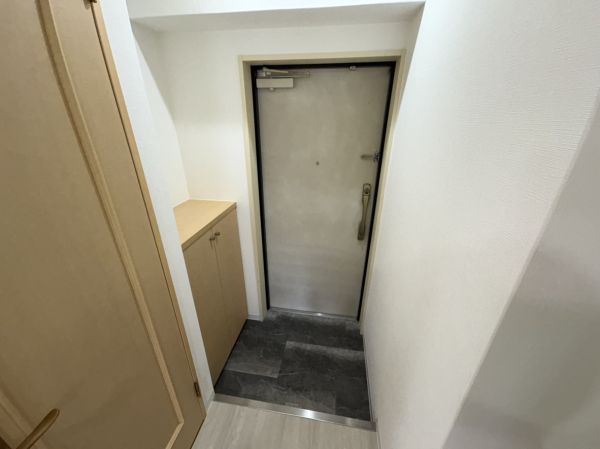 リレイション大国9階1K 玄関の画像