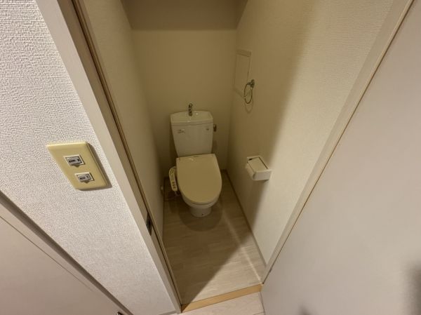 ウィルテラスなんば南2階1K トイレの画像