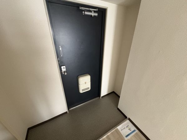 リリーフ明日香新石切2階1R 玄関の画像