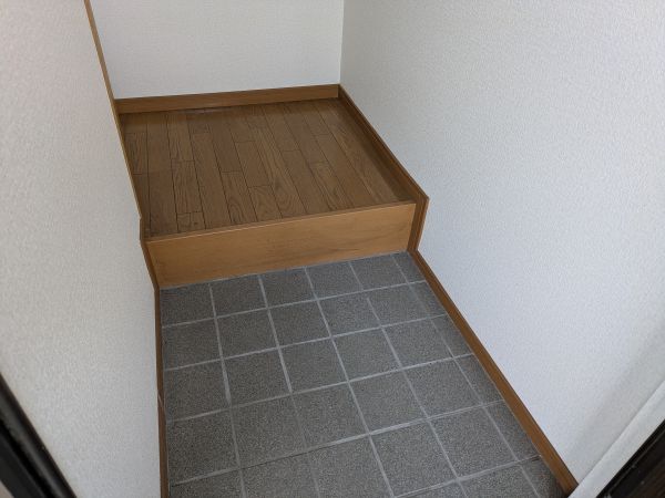 今川四文化2階1K 玄関の画像
