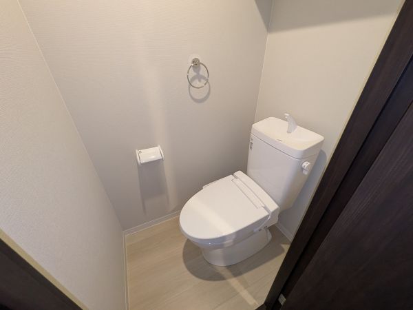 ラフォンテ今川駅前2階1LDK トイレの画像