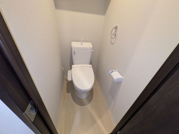 ラフォンテ今川駅前1階1K トイレの画像
