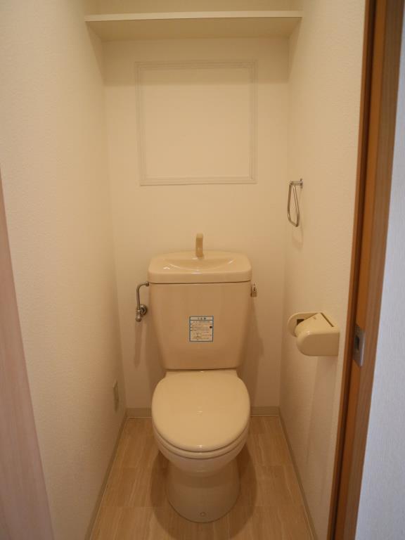 アビテ6階1K トイレの画像