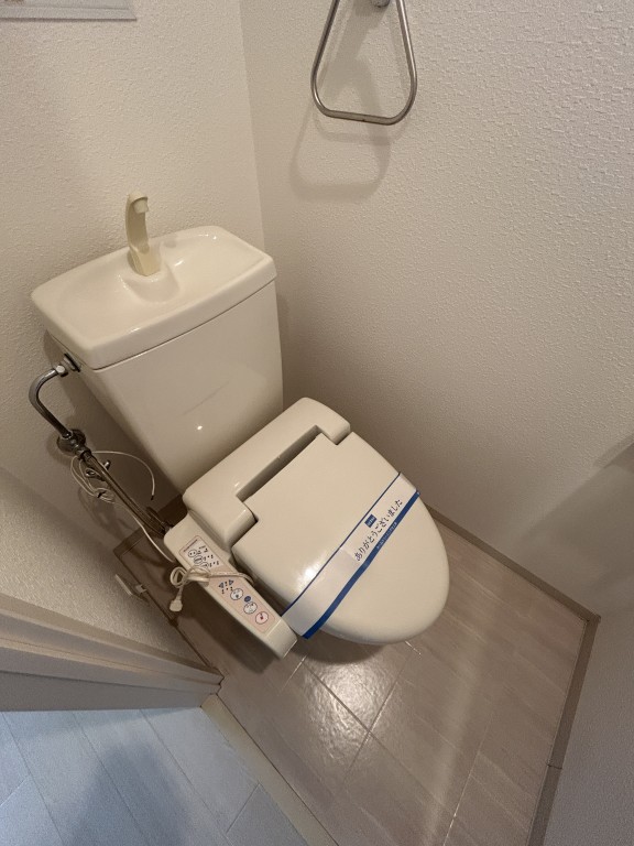 アクシス1階1K トイレの画像